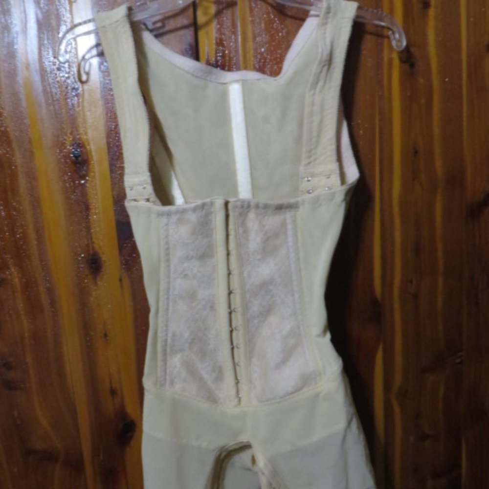 Ardyss Body Magic Shaper, Beige, Sz. 28